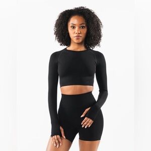Alphalete Black Stratus LS Crop